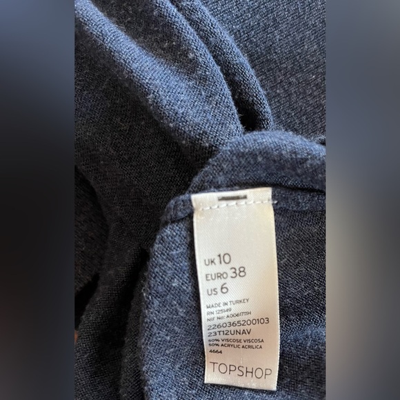 TOPSHOP sweater. Size 6. Good condition. - Picture 5 of 5